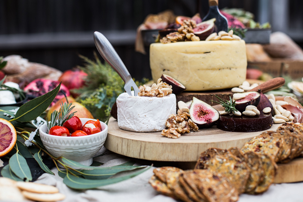 Companies distributing and crafting artisanal food and beverages